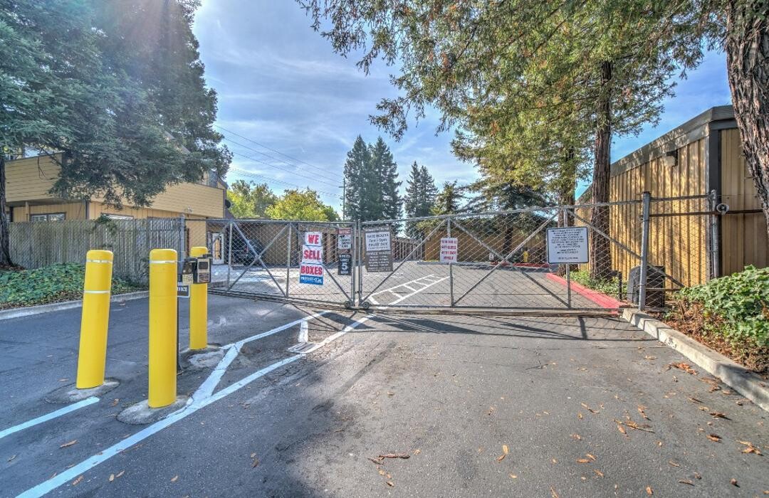 Images Redwood Self Storage