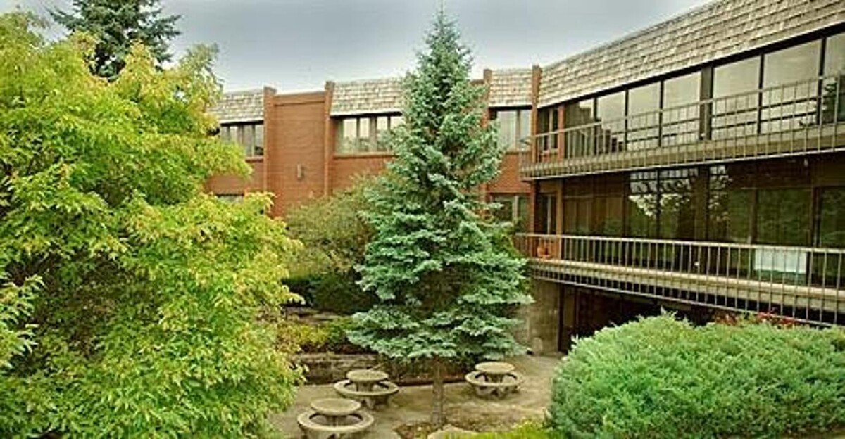 Images Alden Terrace of McHenry