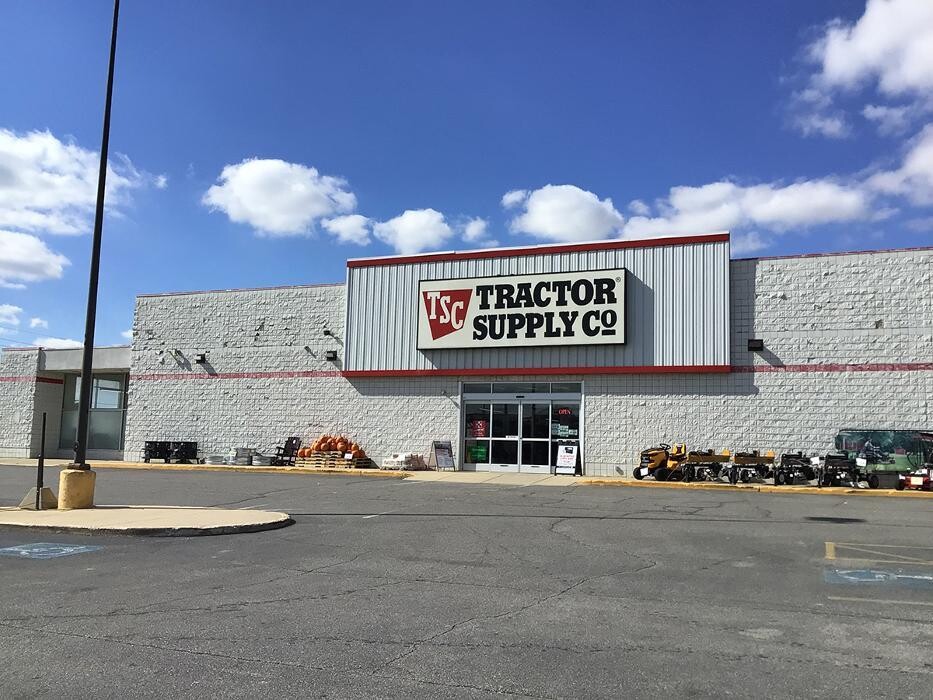 Images Tractor Supply Co.