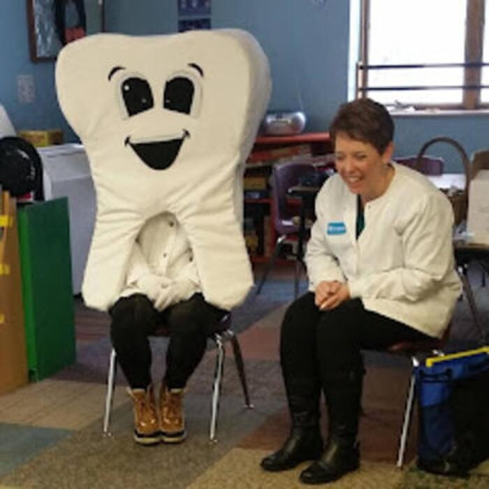 Images Amy E. Schmitt-Kingston, DDS