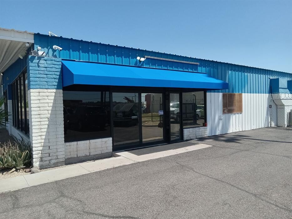 Images Liberty Awnings and Shades