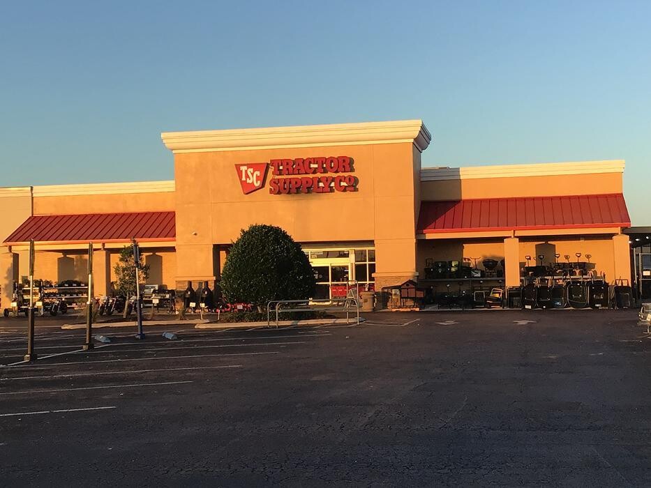 Images Tractor Supply Co.