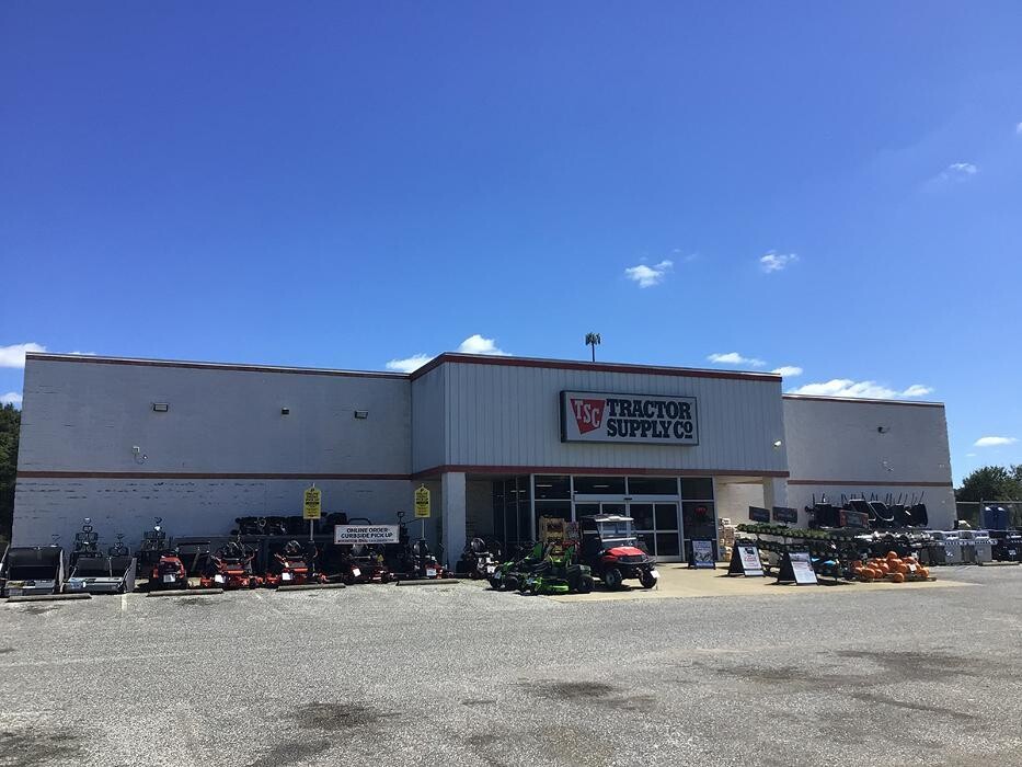 Images Tractor Supply Co.
