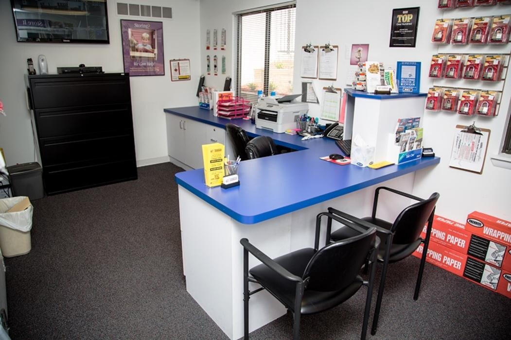 Images National Storage Centers - Plymouth Road