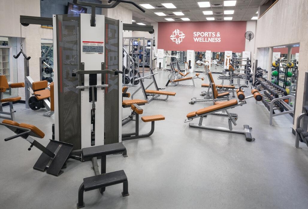 Images Downtown Sports and Wellness