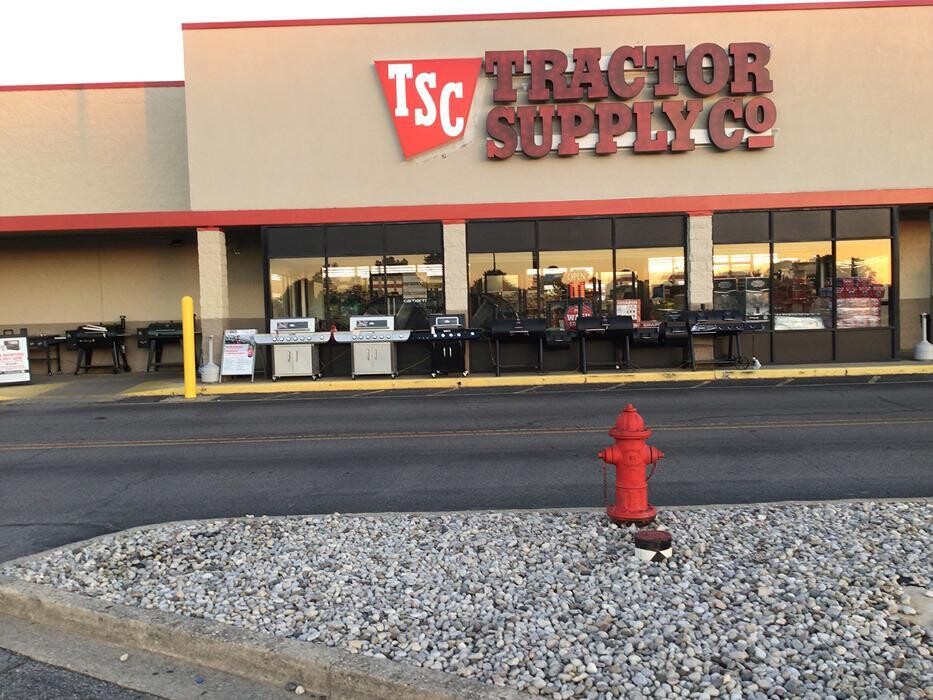 Images Tractor Supply Co.