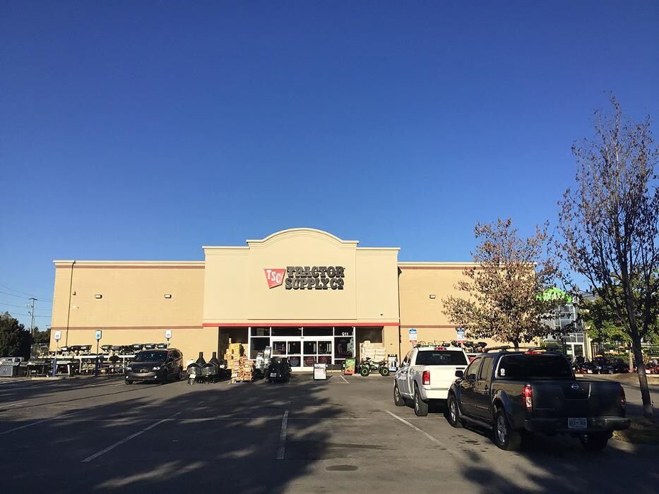 Images Tractor Supply Co.