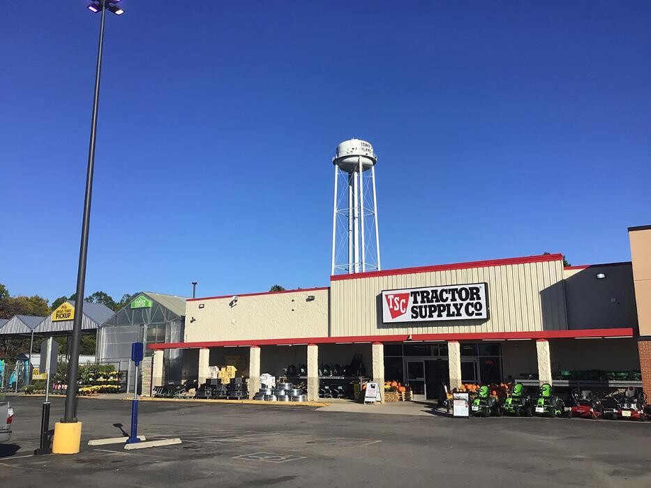 Images Tractor Supply Co.