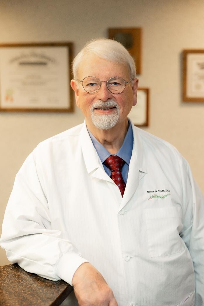 Images Daniel W. Fridh, DDS