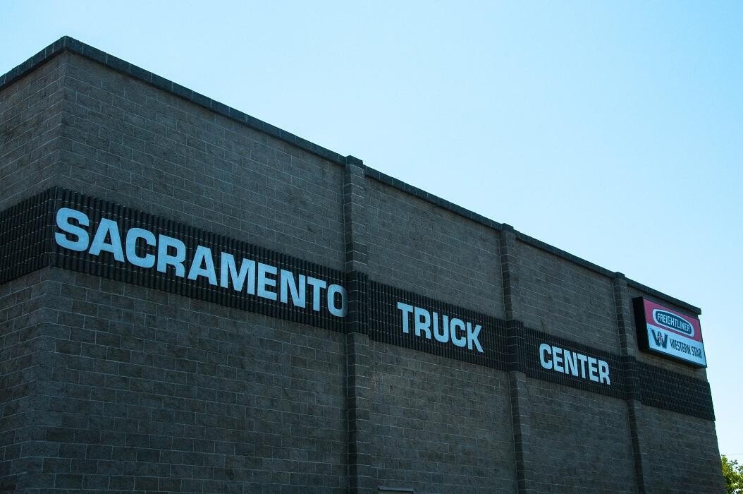 Images Sacramento Truck Center