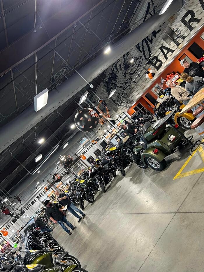 Images Bert's Barracuda Harley-Davidson