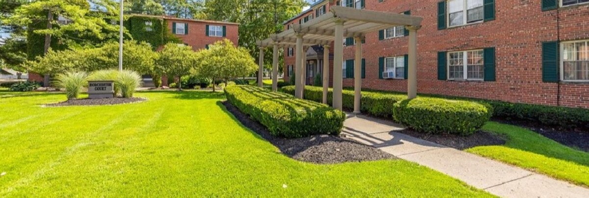 Images Rugby Square Apartments