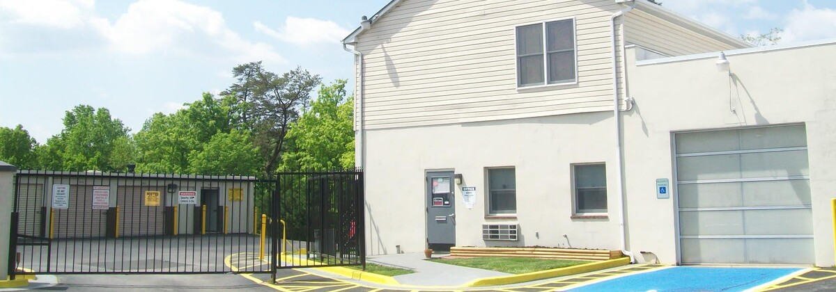 Images Seabrook Self Storage