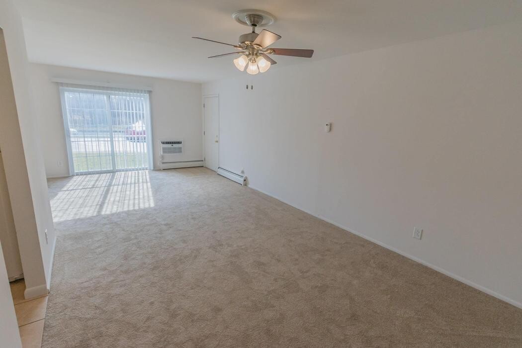 Images Mayflower Crossing Apartments