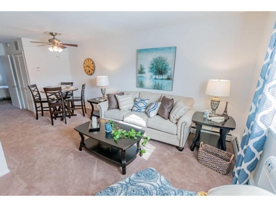 Images Mayflower Crossing Apartments