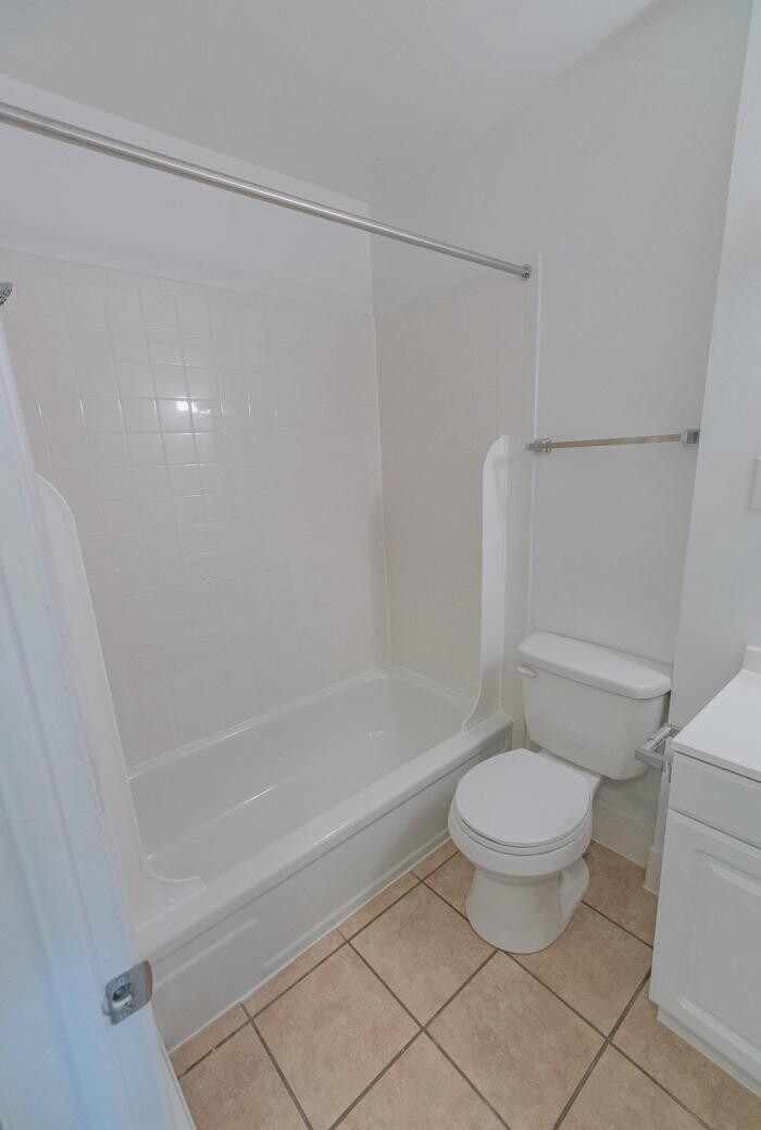 Images Mayflower Crossing Apartments