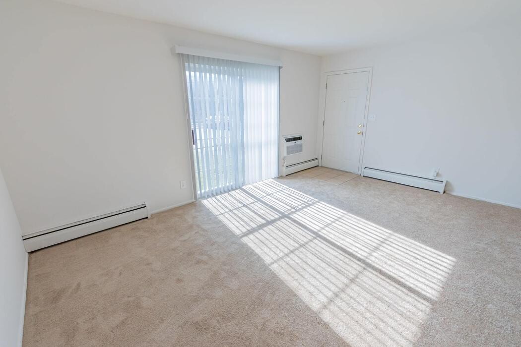 Images Mayflower Crossing Apartments