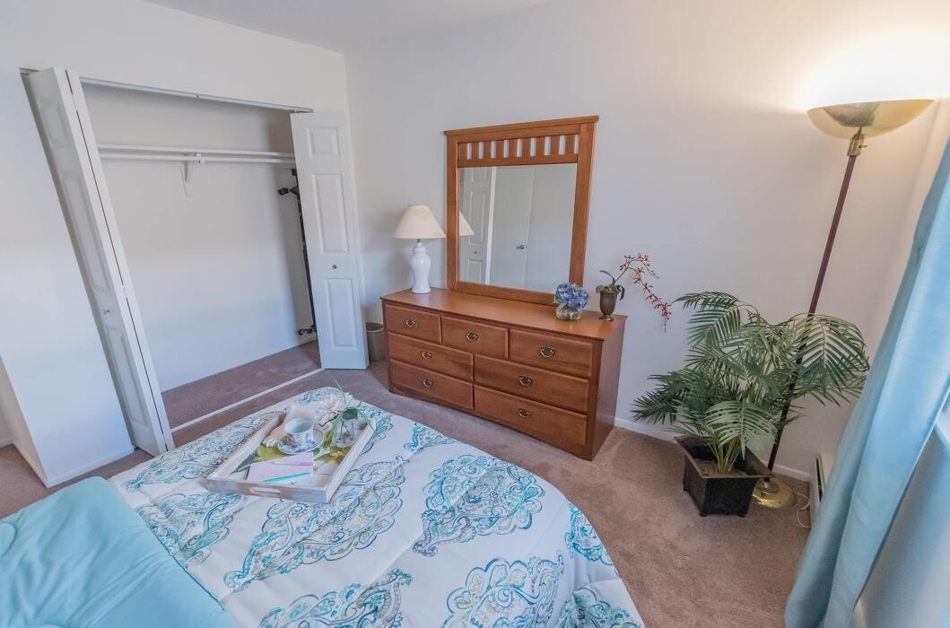 Images Mayflower Crossing Apartments