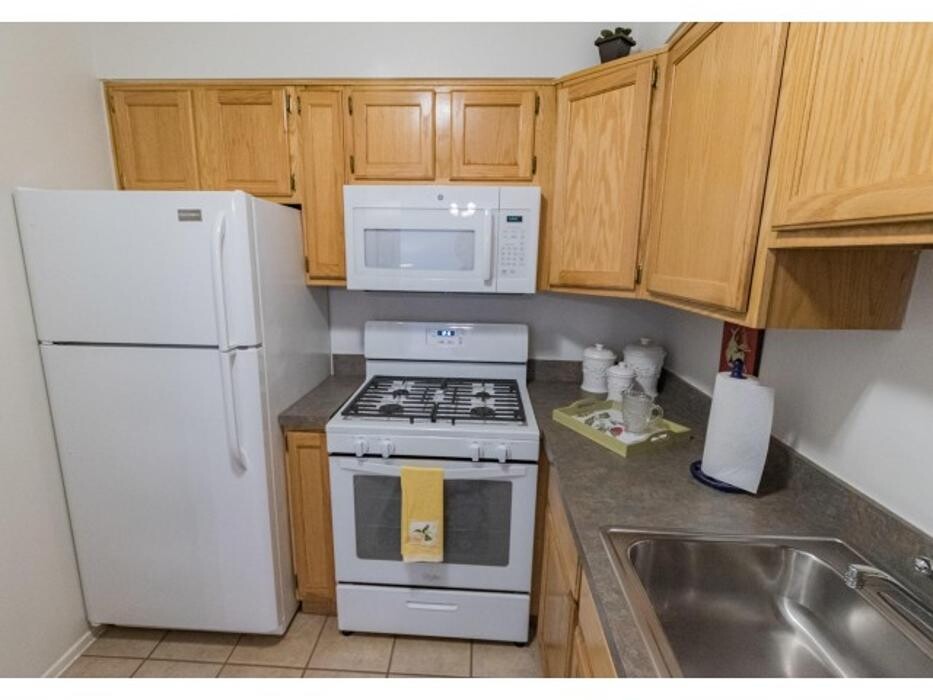 Images Mayflower Crossing Apartments