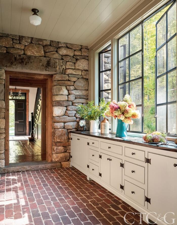Images Batchelder & Collins Inc.
