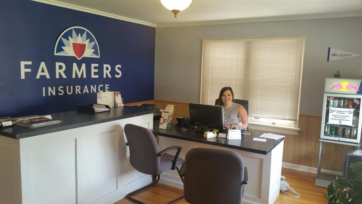 Images Farmers Insurance - Larissa DeHart