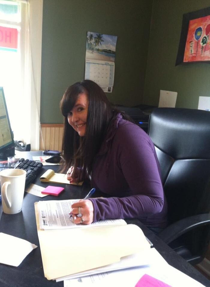 Images Farmers Insurance - Larissa DeHart