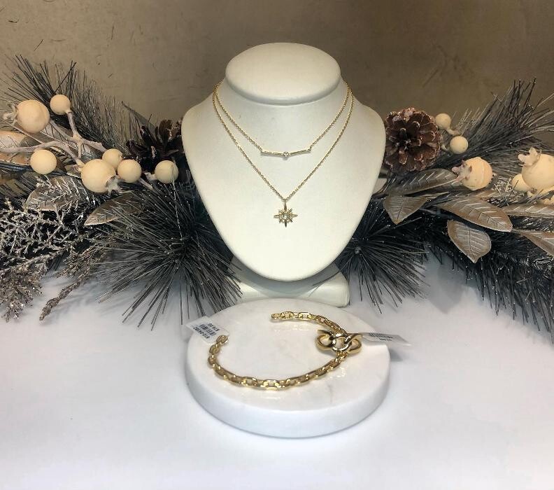 Images Peter & Co. Jewelers