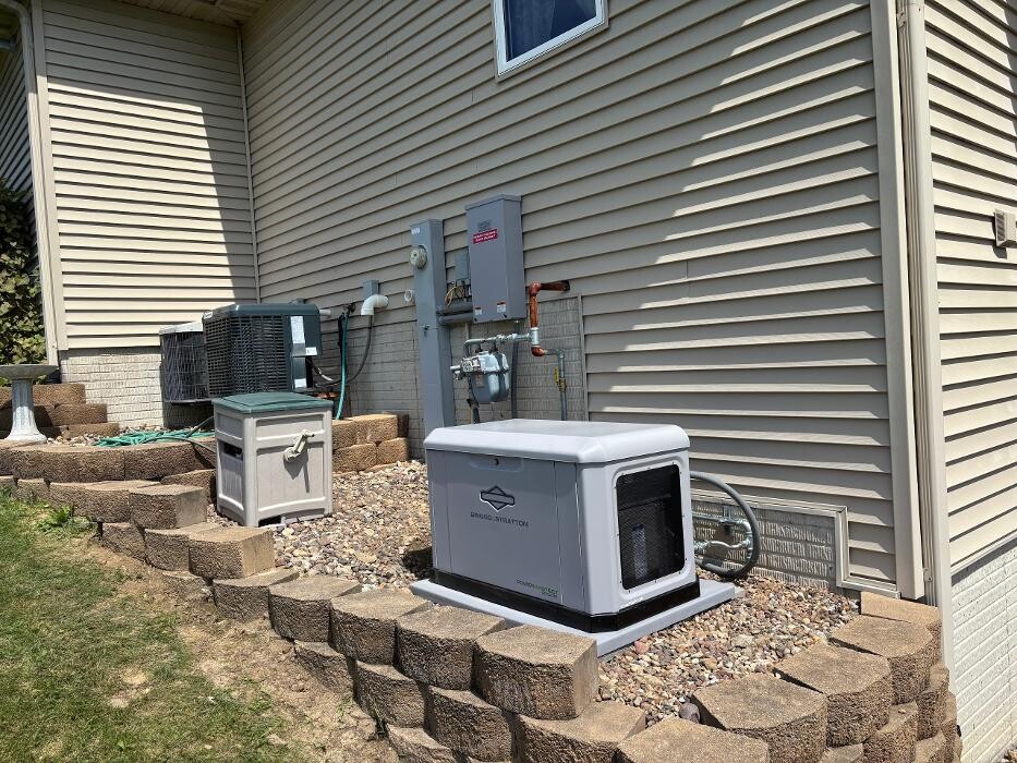 Images Blackhawk Electric & Generators Inc.