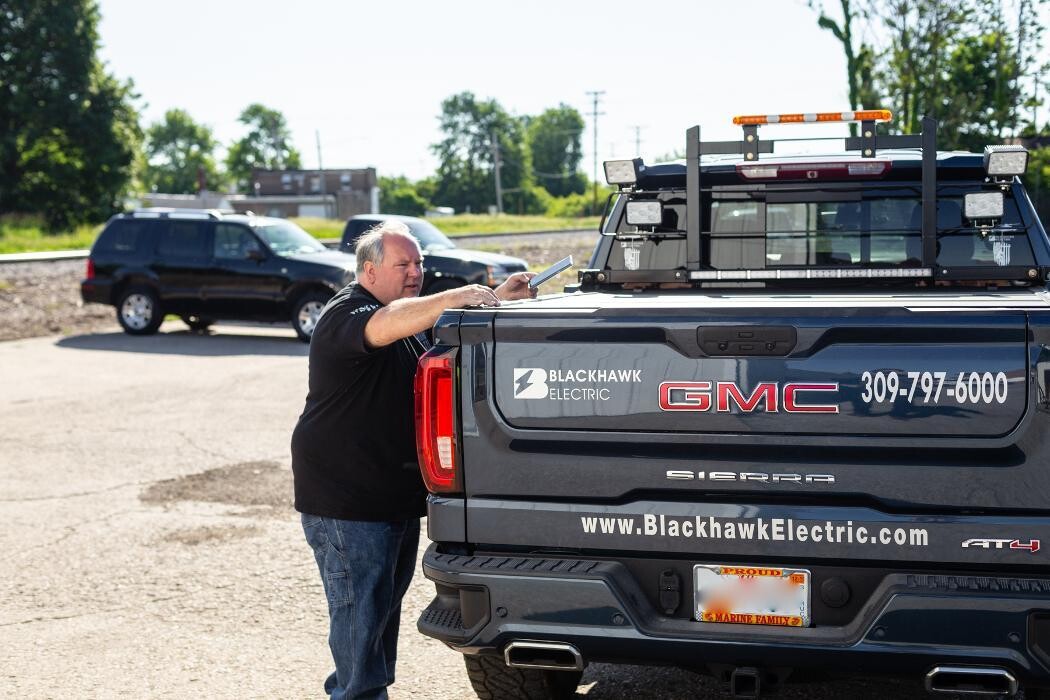 Images Blackhawk Electric & Generators Inc.