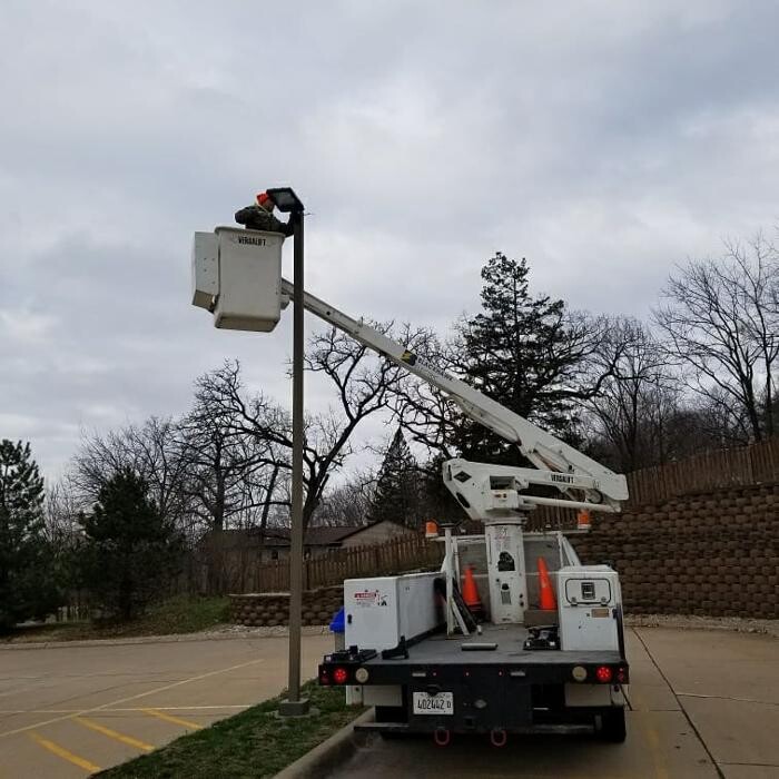 Images Blackhawk Electric & Generators Inc.