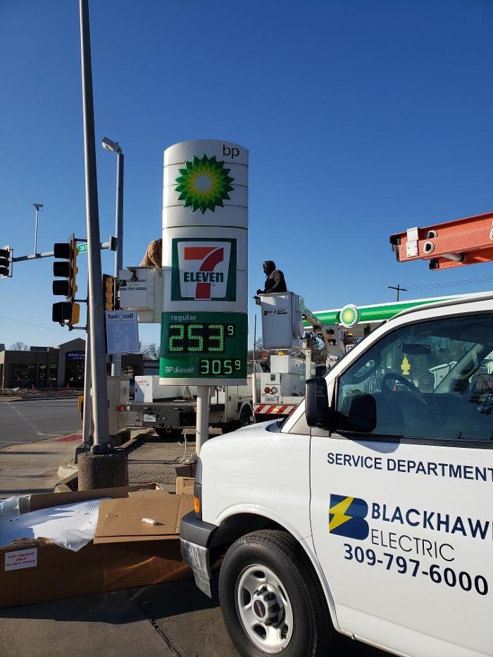 Images Blackhawk Electric & Generators Inc.