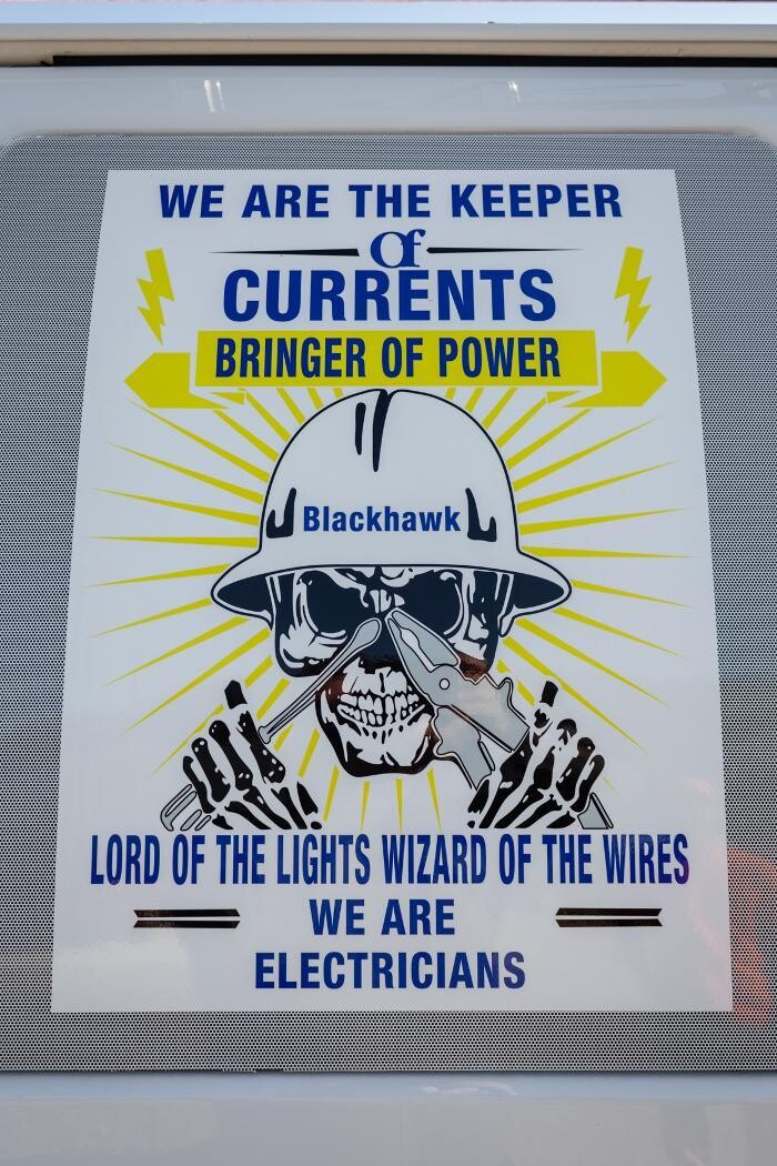 Images Blackhawk Electric & Generators Inc.