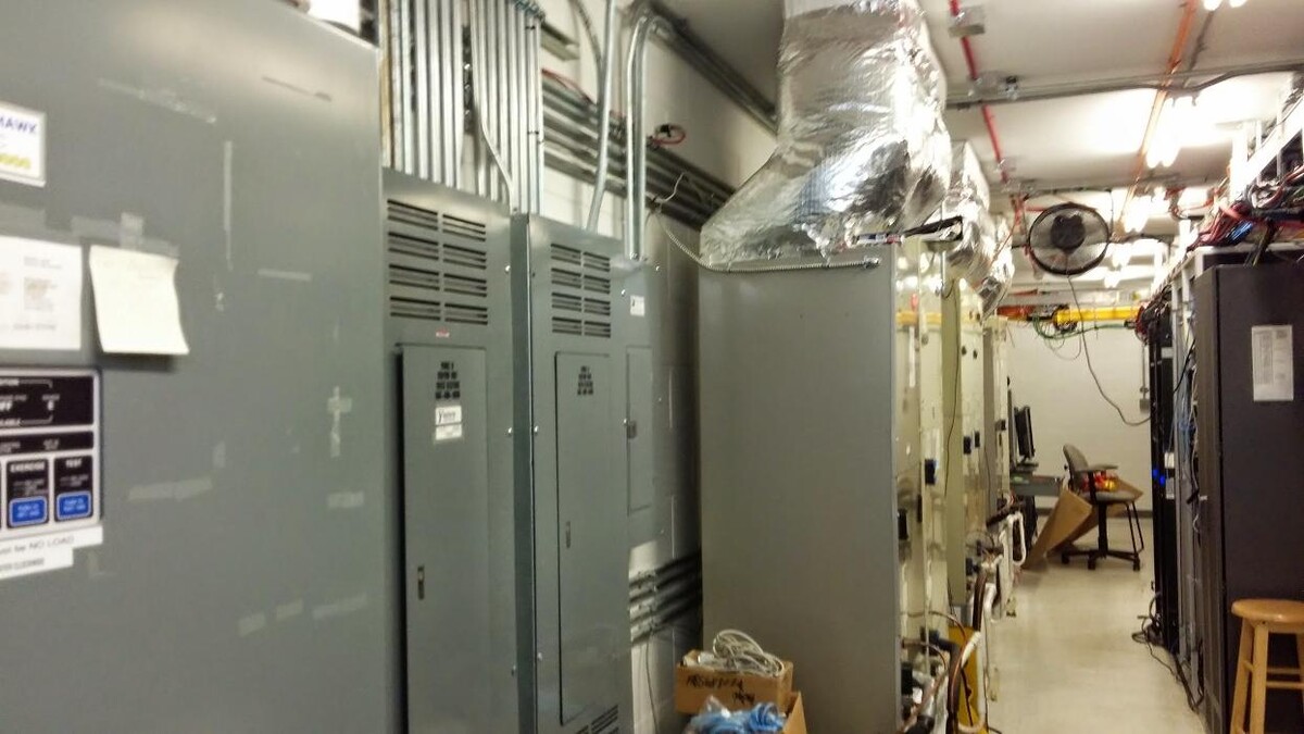 Images Blackhawk Electric & Generators Inc.