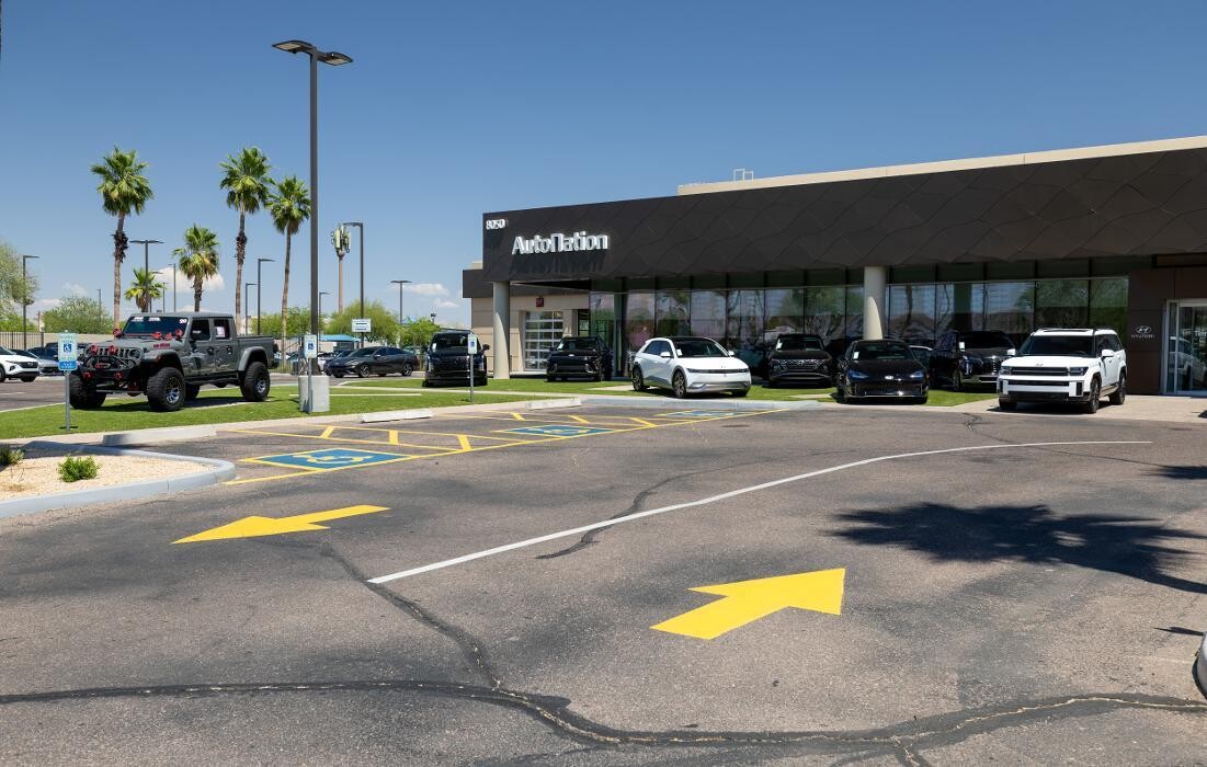 Images AutoNation Hyundai Tempe