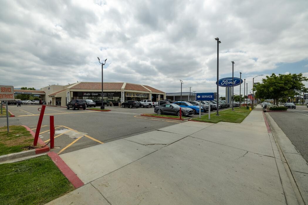 Images AutoNation Ford Valencia