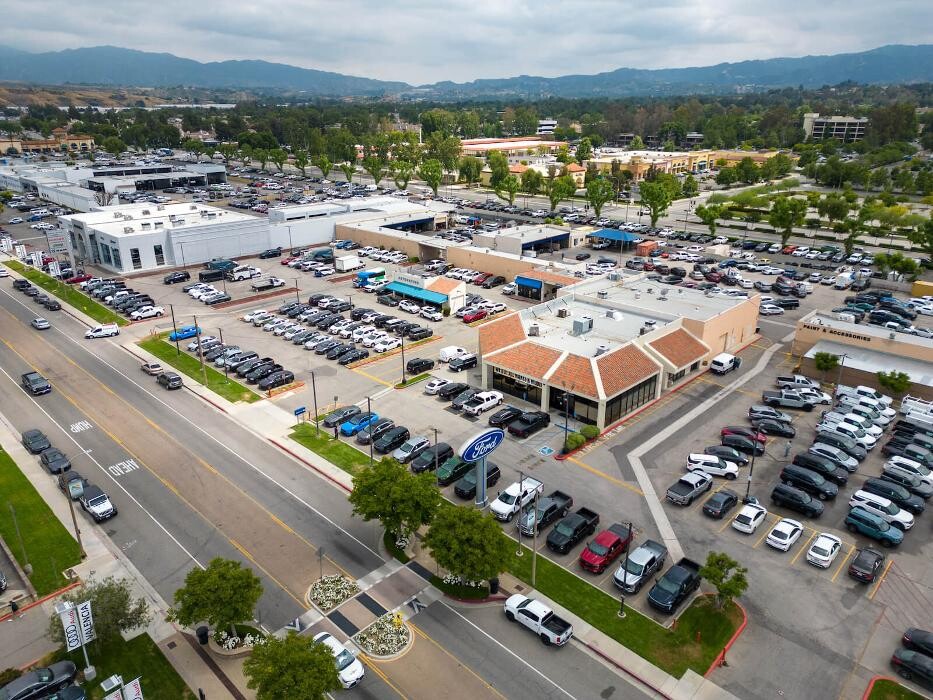 Images AutoNation Ford Valencia