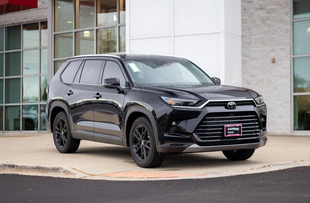 Images AutoNation Toyota Libertyville