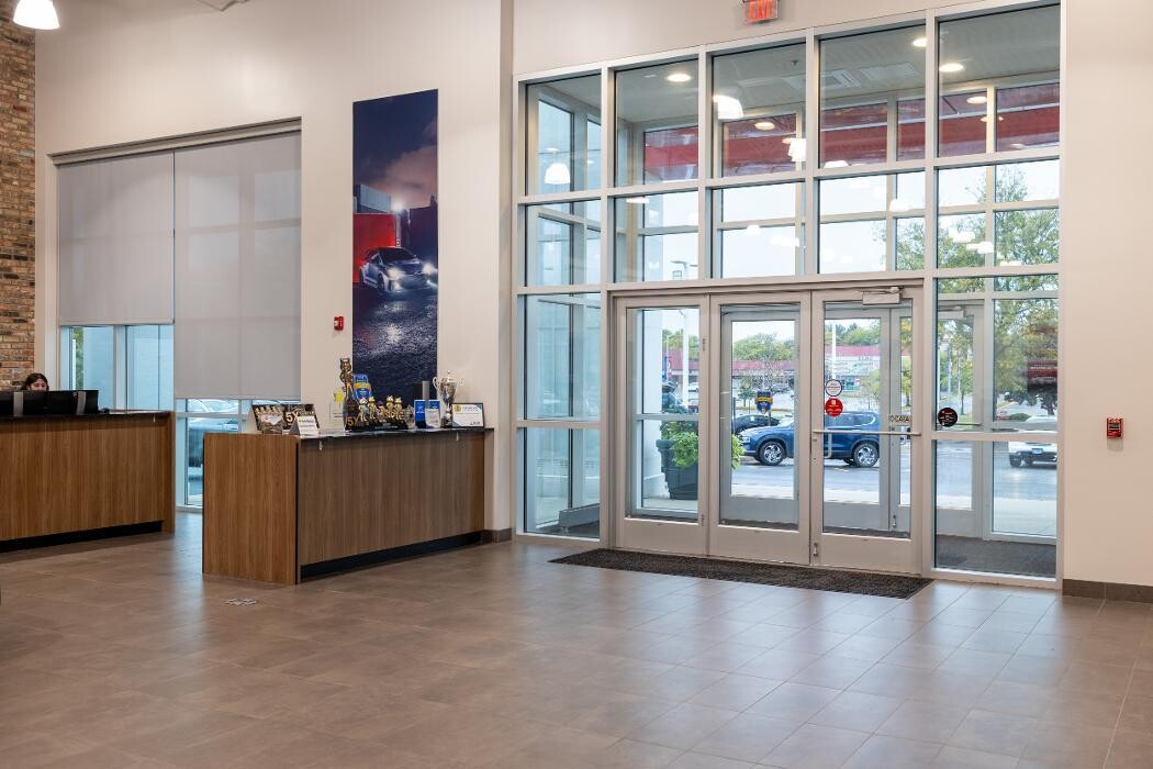 Images AutoNation Toyota Libertyville