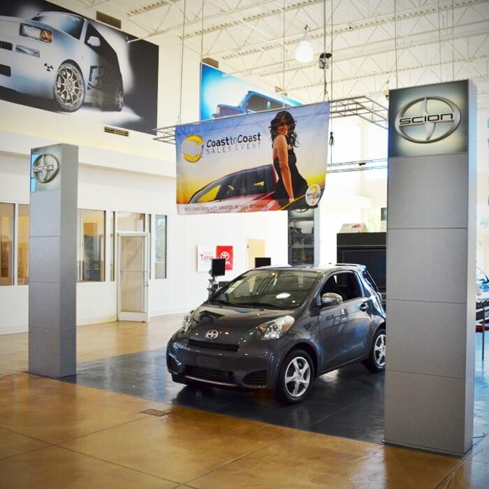 Images AutoNation Toyota Thornton Road
