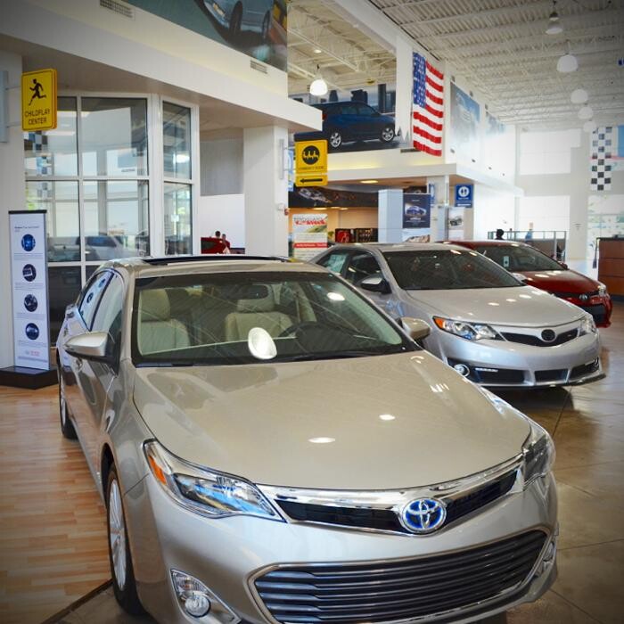 Images AutoNation Toyota Thornton Road