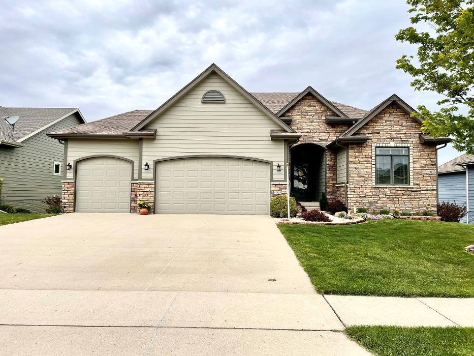 Images CertaPro Painters of Des Moines