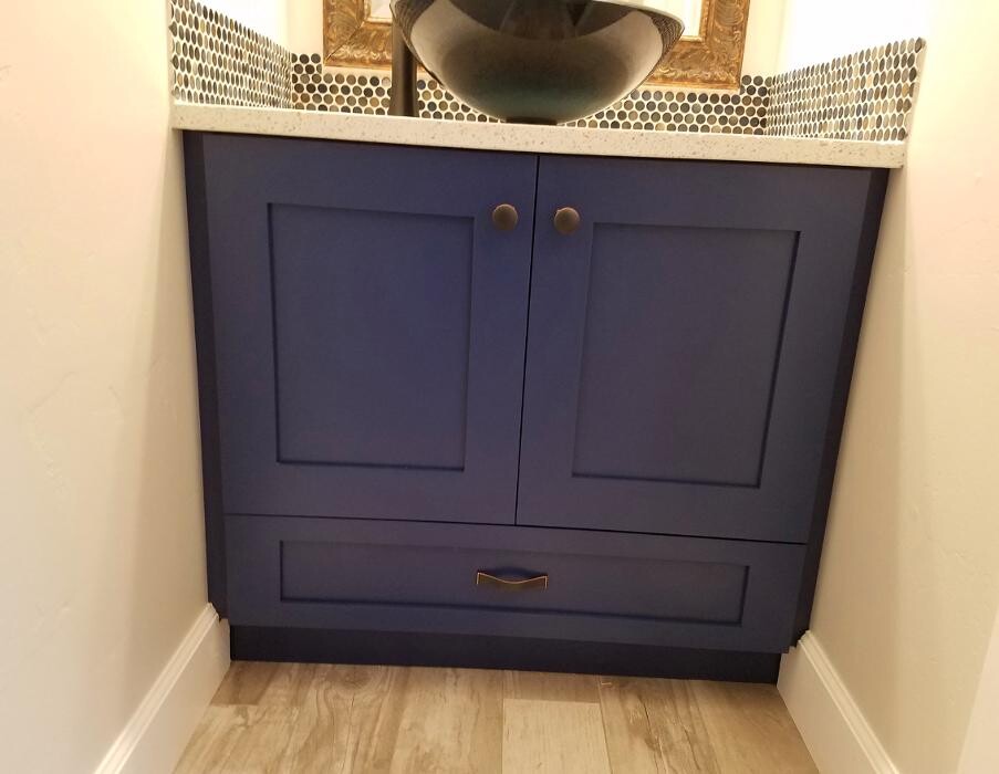Images Timberline Cabinet & Closet