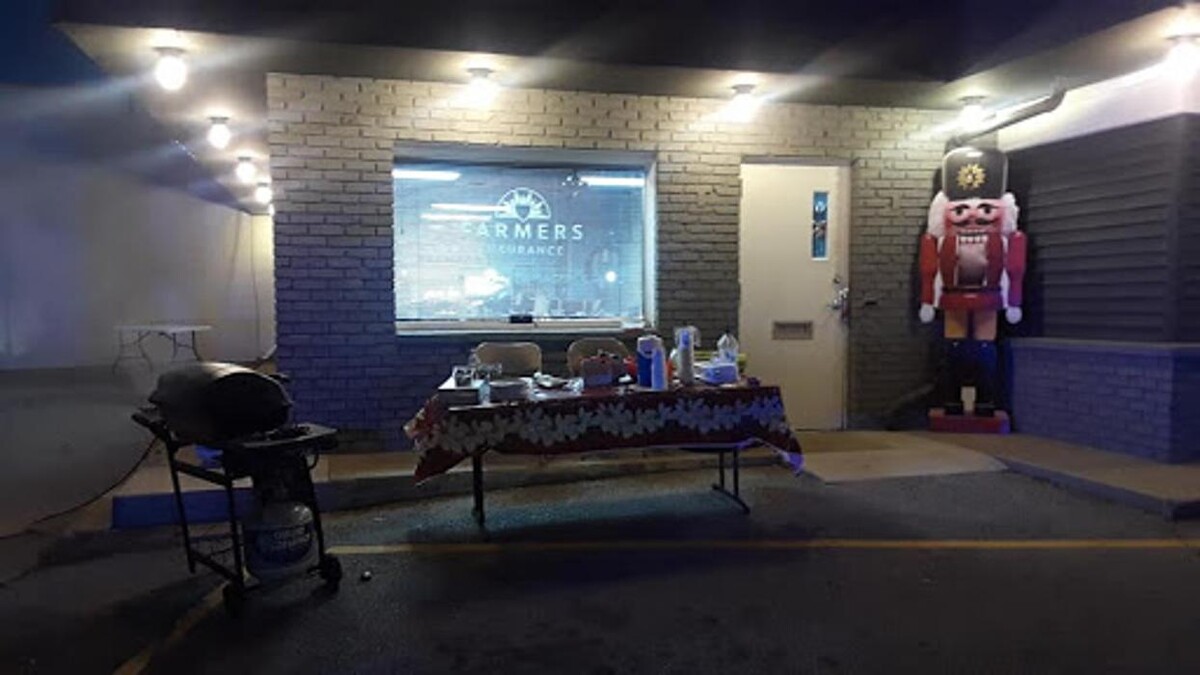 Images Farmers Insurance - J Robert Atkins