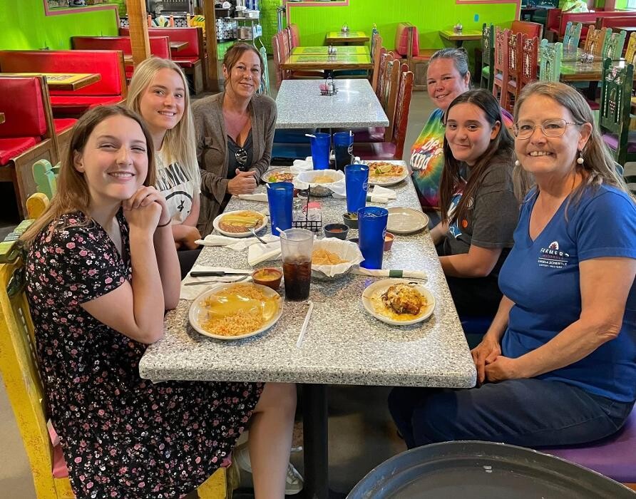 Images Farmers Insurance - Angela Schertle