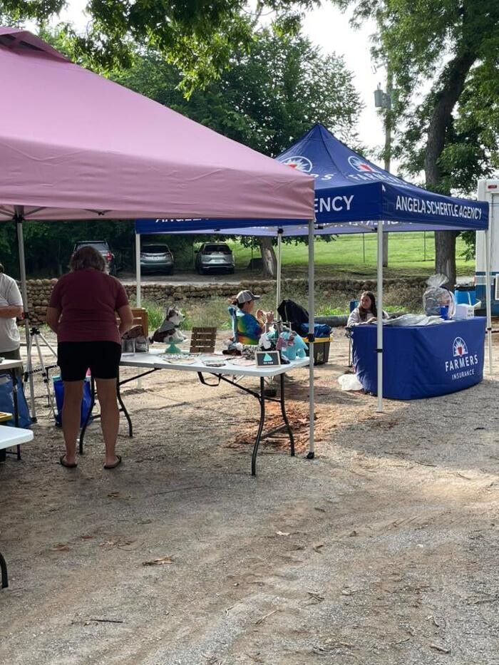 Images Farmers Insurance - Angela Schertle