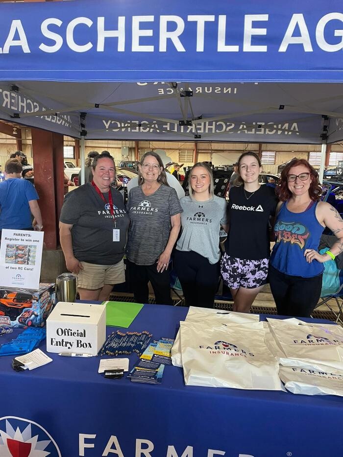 Images Farmers Insurance - Angela Schertle