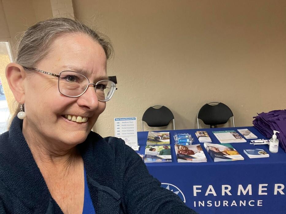 Images Farmers Insurance - Angela Schertle