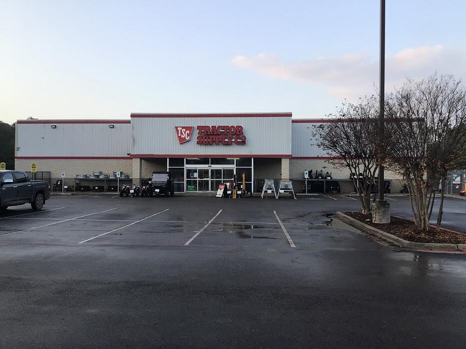 Images Tractor Supply Co.