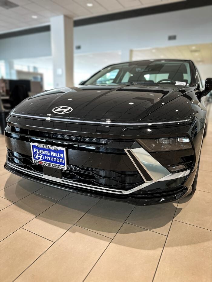 Images Puente Hills Hyundai