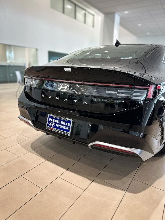 Images Puente Hills Hyundai